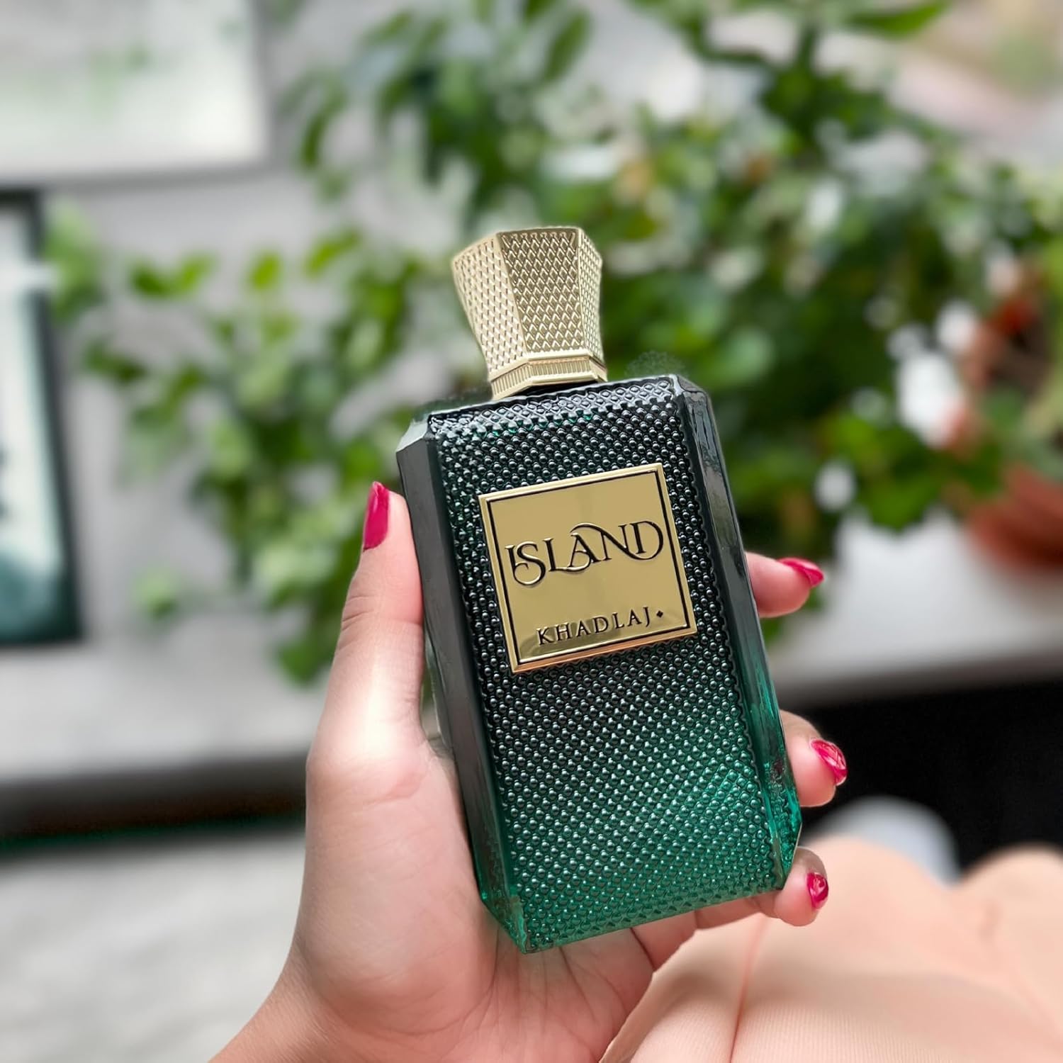 Khadlaj Island Extrait de Parfum Unisex Tropical Citrus & Amber Fragrance